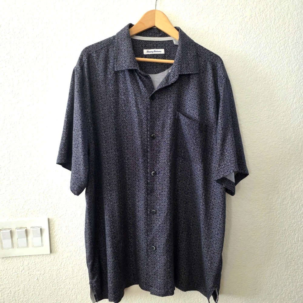 Tommy Bahama Silk Button Down Shirt Black Patterned XL - Picture 3 of 13